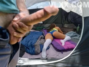 Người phụ nữ trộm cắp ở cửa buồi tiện lợi vì “đam mê” bị bắt gặp